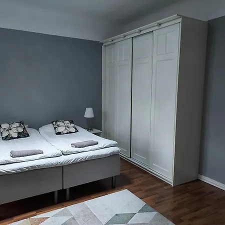Stylish With Stunning Views Of The Railway Square 74m2 * 헬싱키
