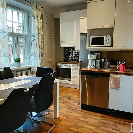 Stylish With Stunning Views Of The Railway Square 74m2 * Helsinki