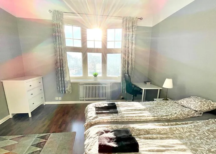 Stylish With Stunning Views 76 M2